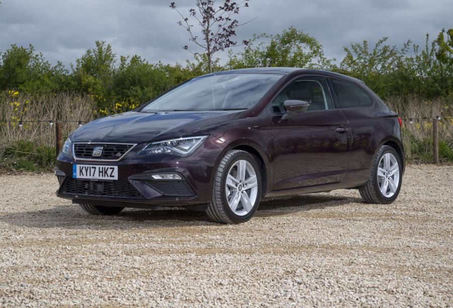  Seat Leon SC FR 2017 года  (UK) (фото 15 из 31)